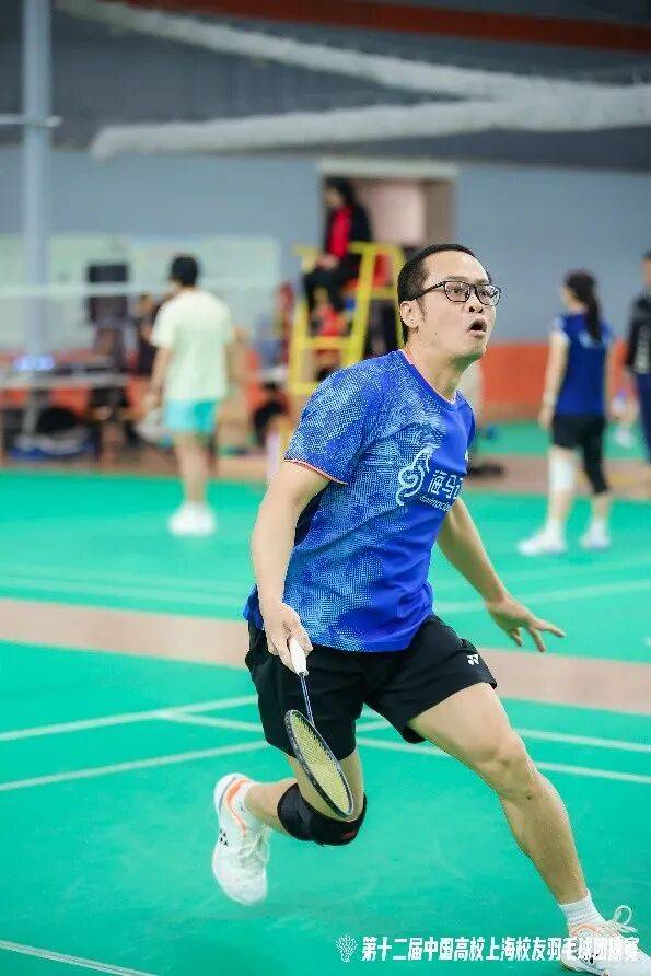 上海校友羽毛球队2025年中国高校上海校友羽毛球团体赛战报