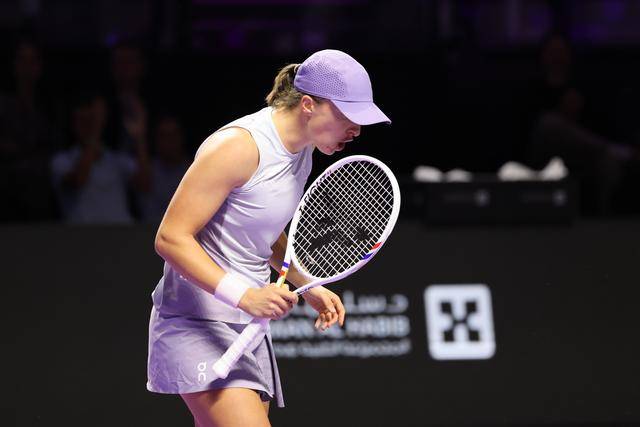 pg麻将胡了-网球(qiú)|WTA年終(zhōng)縂(zǒng)决赛：斯(sī)维亚特克胜凯斯(sī)