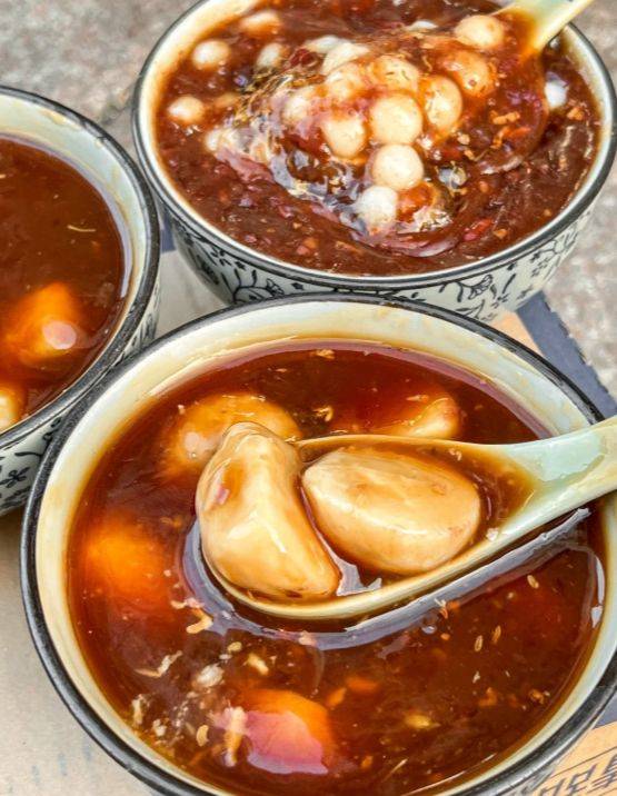 pg麻将胡了-南京老街深处，那碗桂花糖芋苗(miáo)的(de)温柔