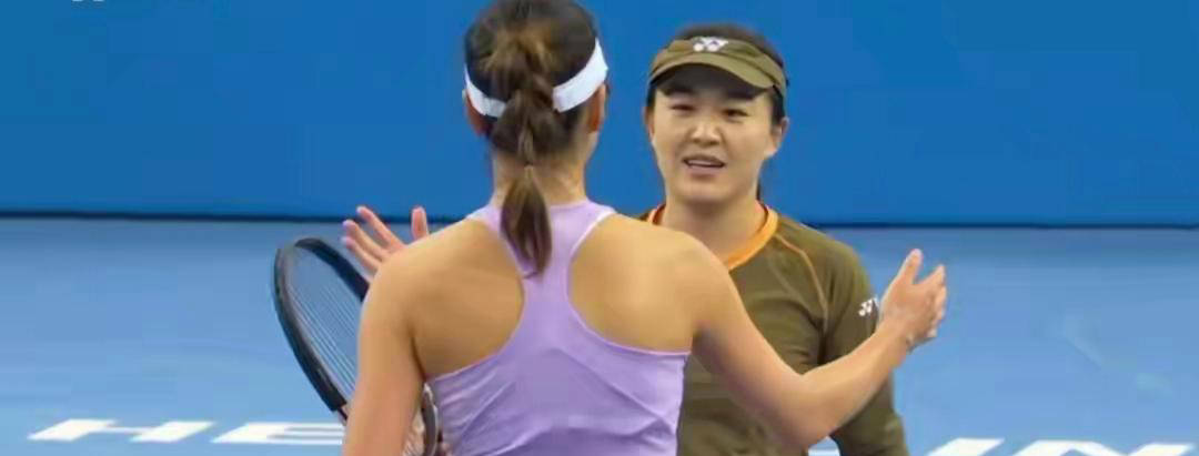 全运会网球女单半决赛：朱琳以2-0战胜王欣瑜 晋级决赛