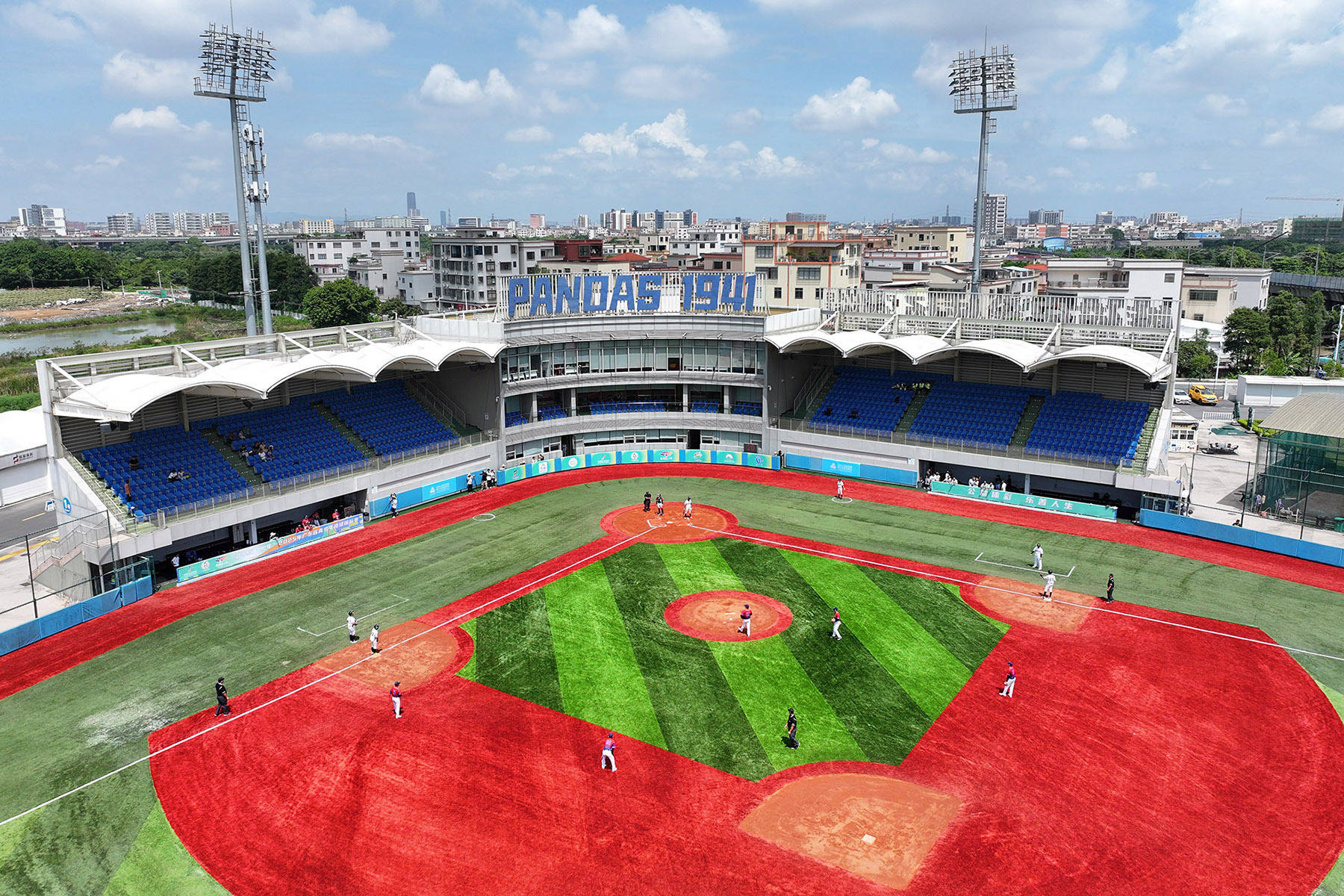 pg麻将胡了-图集｜“棒球(qiú)之城”中山，正全力挥出“本垒打(dǎ)”