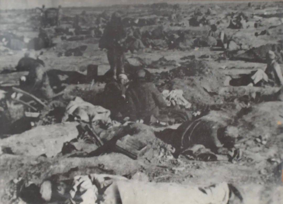 解放军打黄维有多难？陈赓回忆：为打坦克一天内三个半连全部牺牲