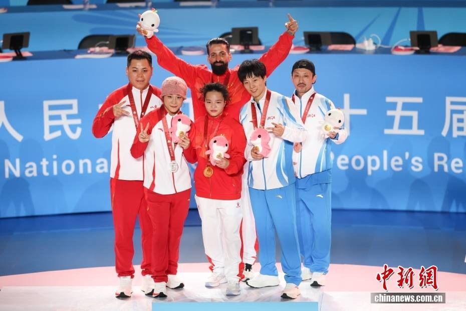 （粤港澳全运会）霹雳舞女子组比赛 奥运选手刘清漪夺冠