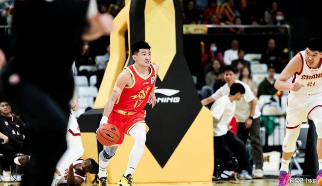 孙铭徽超越四双王 原帅、张宁8投0中 CBA揭幕战浙江胜山西