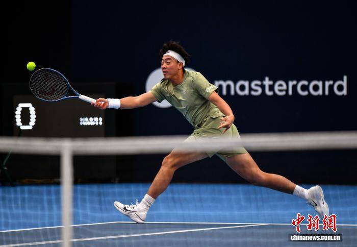 麻将胡了2-中国香港选手黄泽林晋级澳网亚太区外卡赛八强